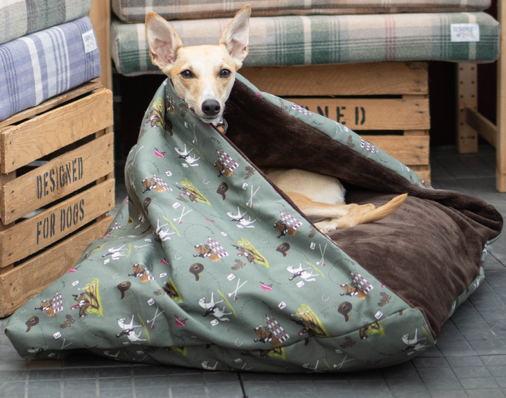 Emily Cole 'Muddy Paws' & 'Eventer' Doggy Den Beds