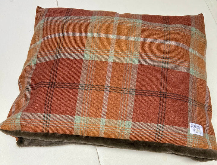 Warm Spice Tartan Doggy Den Bed