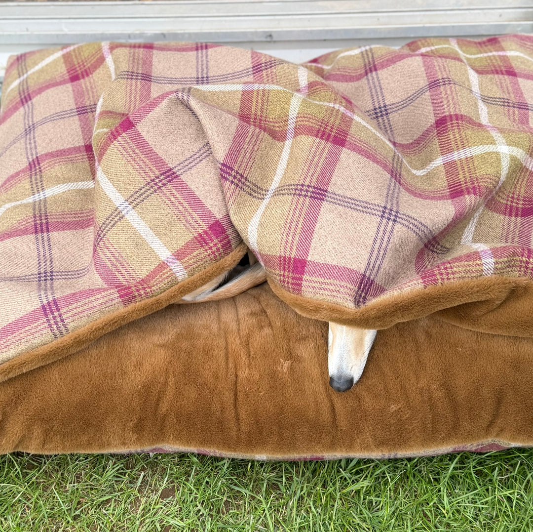 Heather Tartan Doggy Den Bed