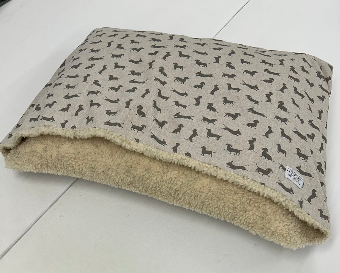 #design_dachshund-oat-sheepskin