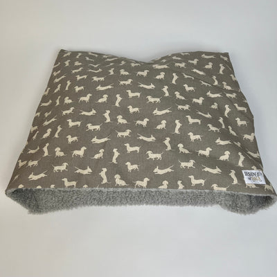 #design_dove-dachshund-grey-sheepskin