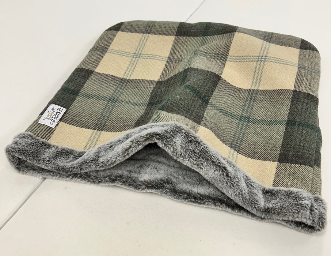 #design_farmhouse-tartan-frost-fur-fleece