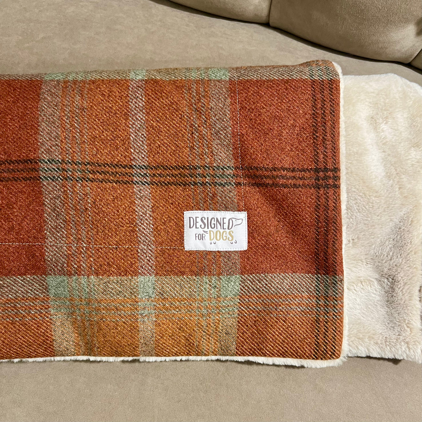 #design_warm-spice-tartan-caramel-fur-fleece