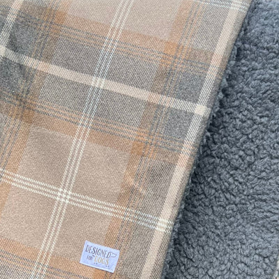 #design_antique-gold-tartan-dark-grey-faux-sheepskin