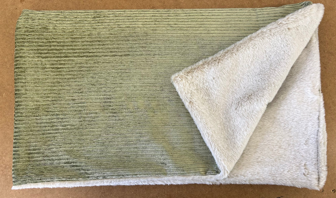 Medium Blankets