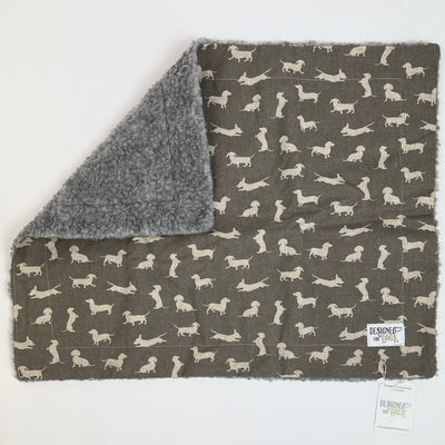 #design_dove-dachshund-grey-faux-sheepskin