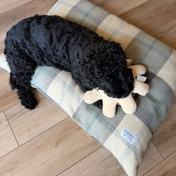 Farmhouse Tartan Pillow Dog Bed