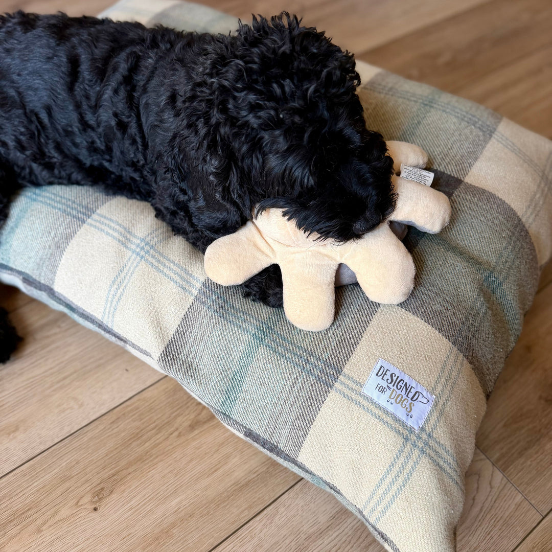 Farmhouse Tartan Pillow Dog Bed