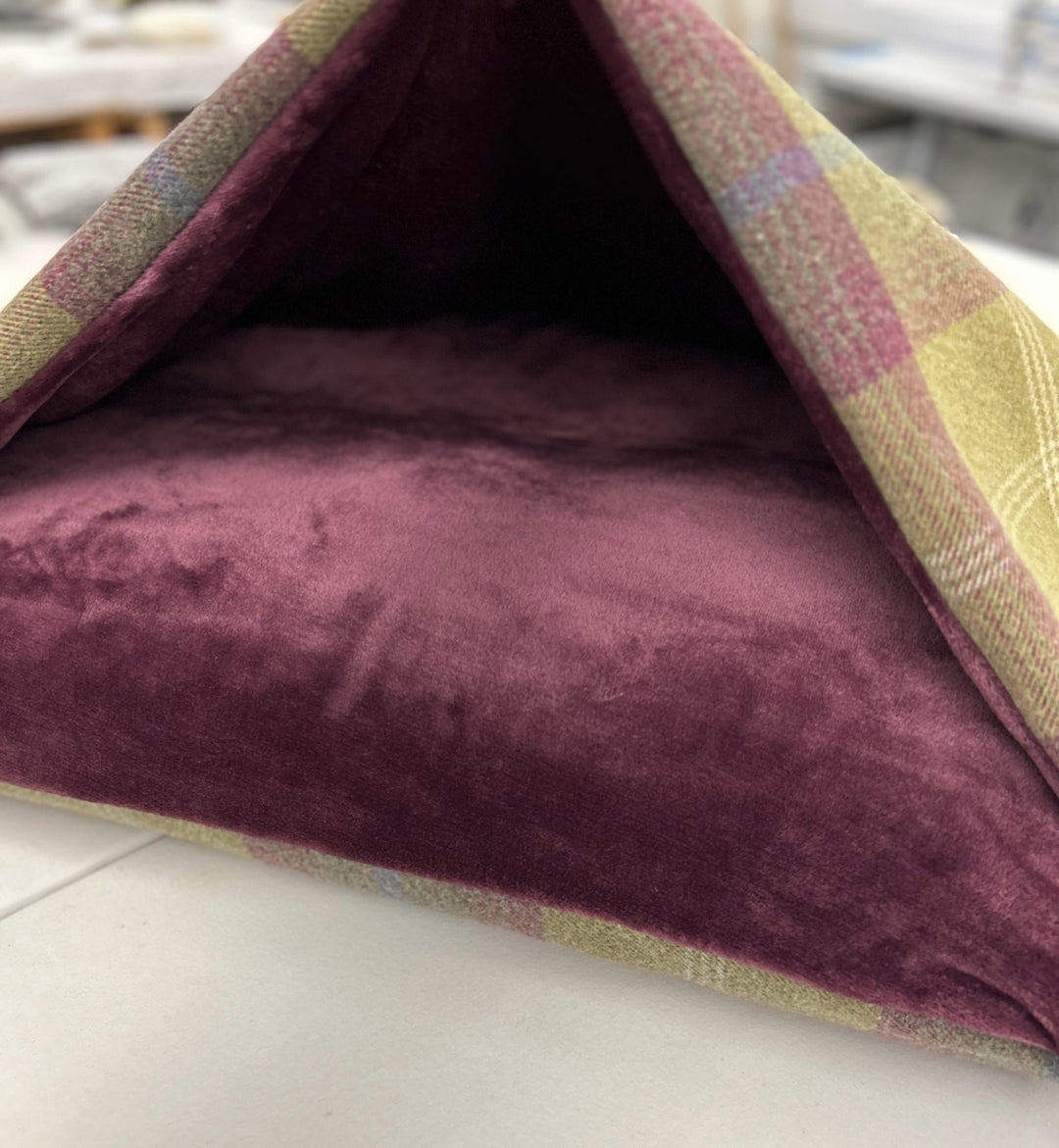 #design_pistachio-tartan-plum-supersoft-fleece