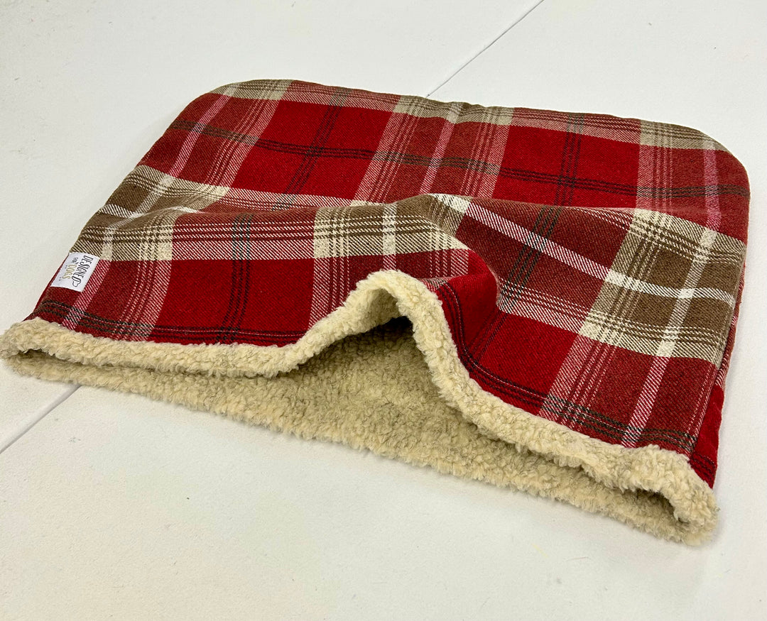 #design_red-tartan-oat-faux-sheepskin