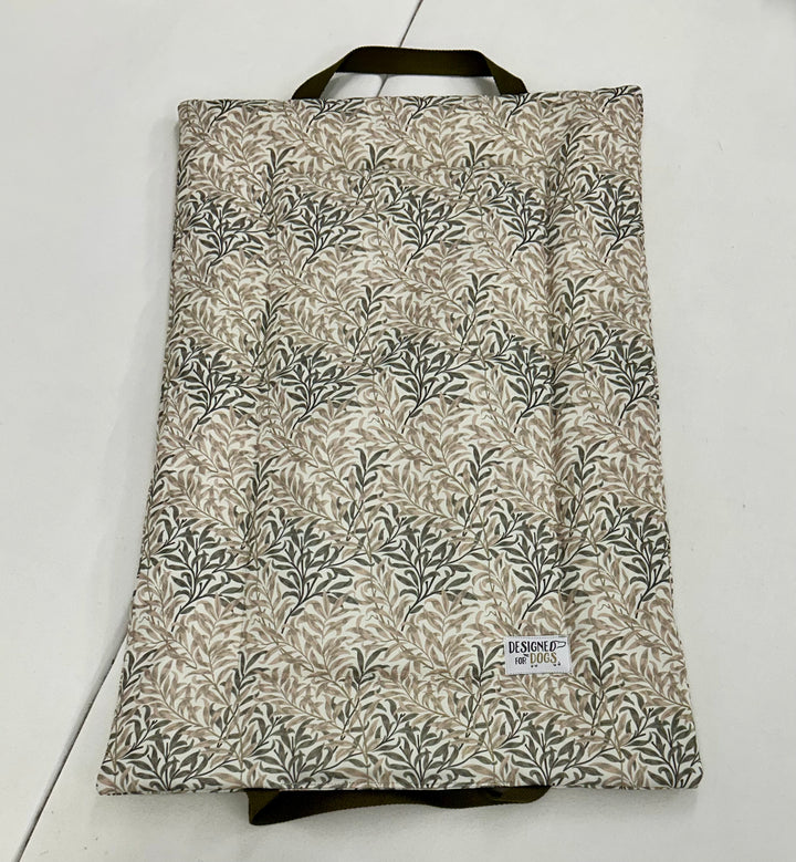 #design_19-x-29-william-morris-linen-willow-bough-waterproof