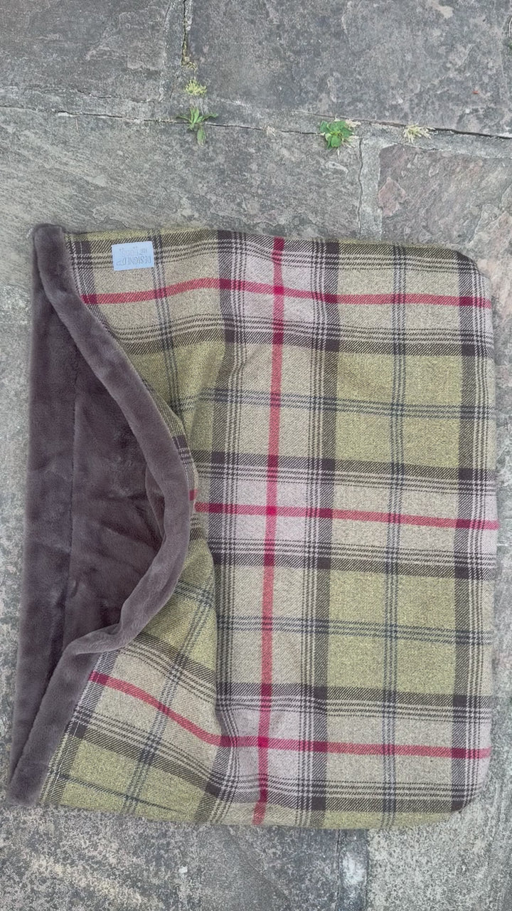 Hunter Tartan Snuggle Sacks